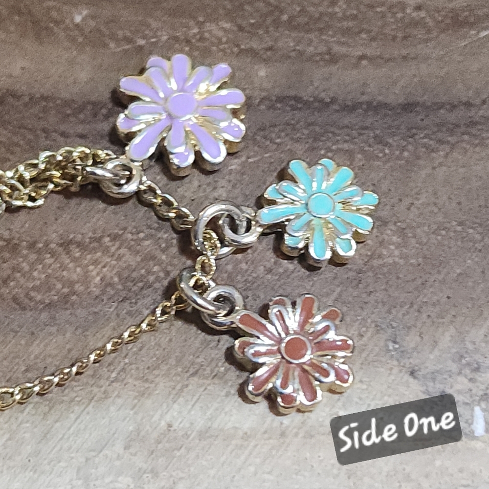 Vintage Crew Cuts Daisy Charm Necklace - Picture 3 of 10